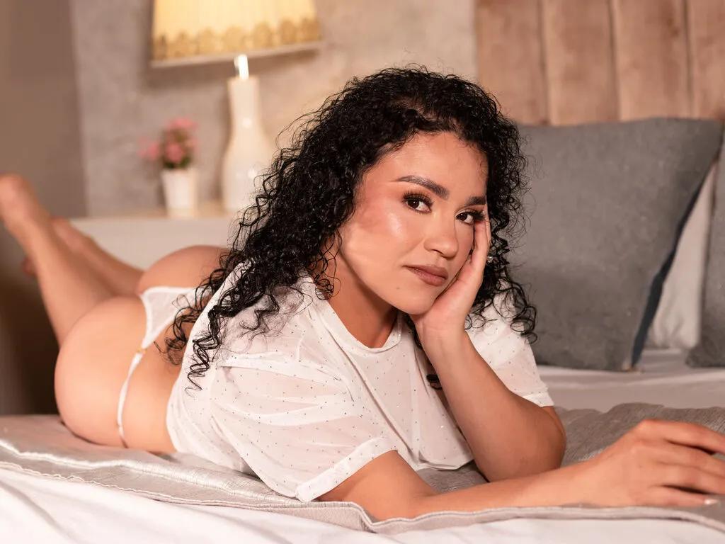 Offline VivianneRouse on LiveJasmin