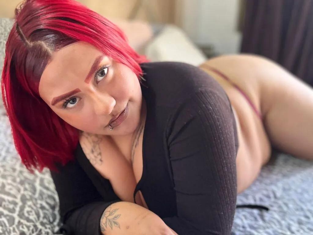 Offline YaraFlamme on LiveJasmin