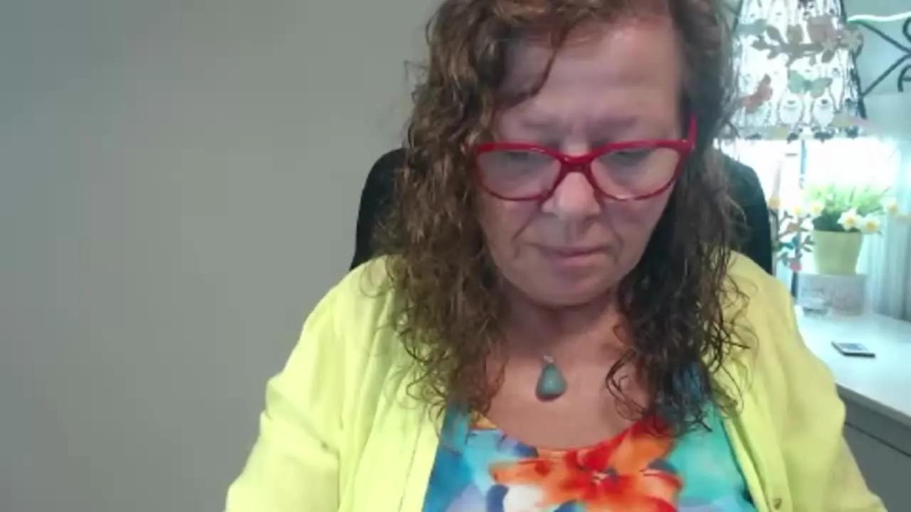 Offline AdeleeModel on Streamray