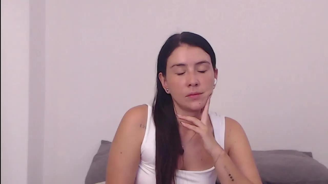 AlanaBelier on Streamray 