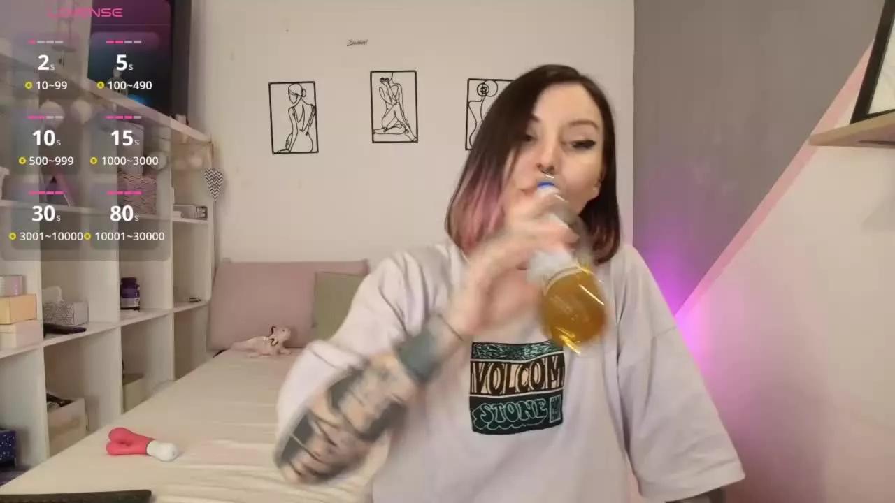 AnnaMore on Streamray 