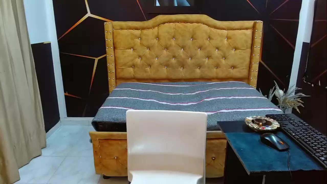 Offline daniel_xxx_21 on Streamray