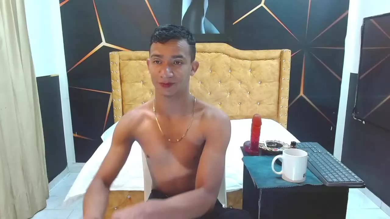 Offline daniel_xxx_21 on Streamray