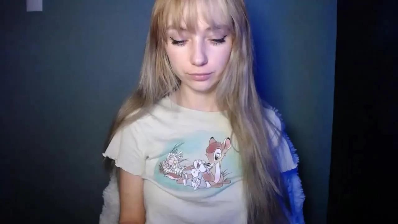 Offline LuciaGorgeous on Streamray