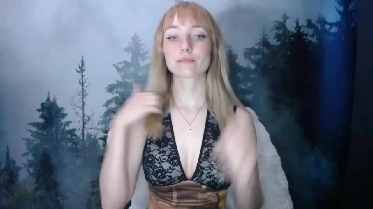 Offline LuciaGorgeous on Streamray