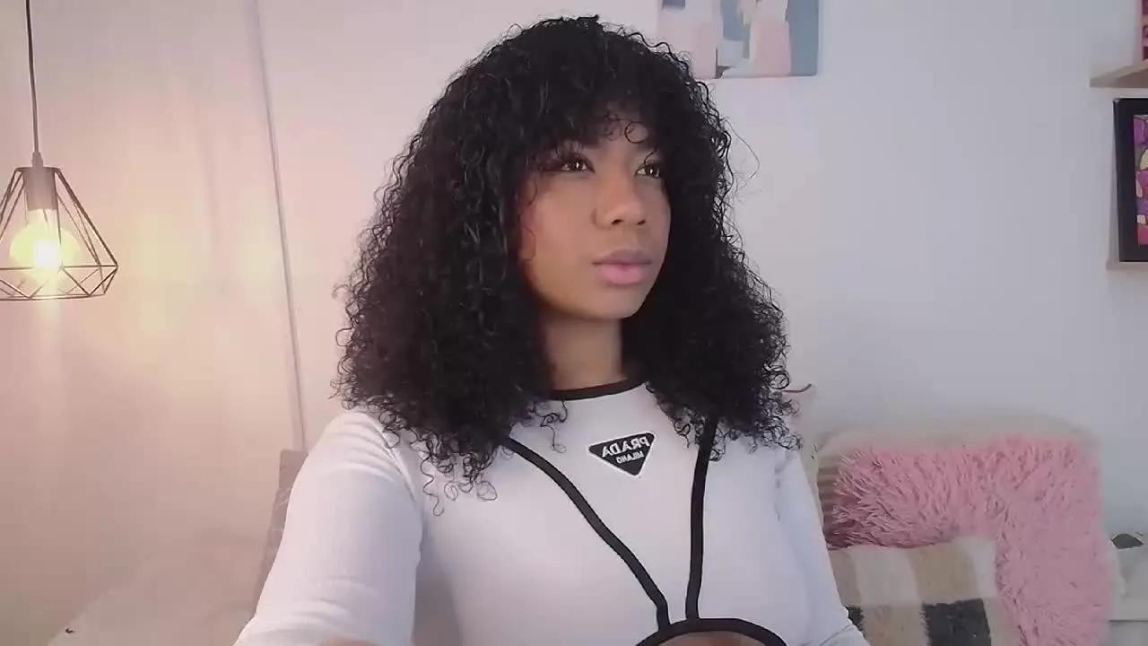 Offline Megan_Brown on Streamray