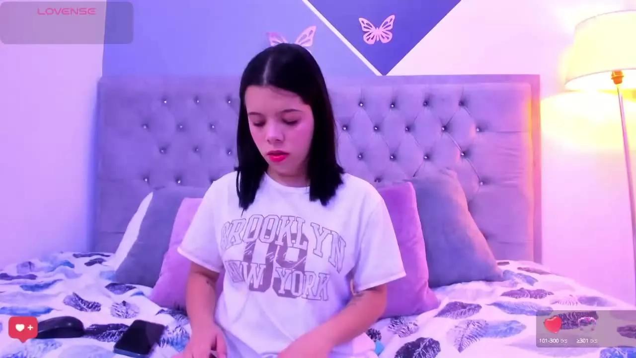 Offline SwettLia on Streamray