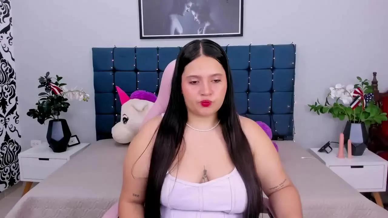 Offline TamaraRangel on Streamray