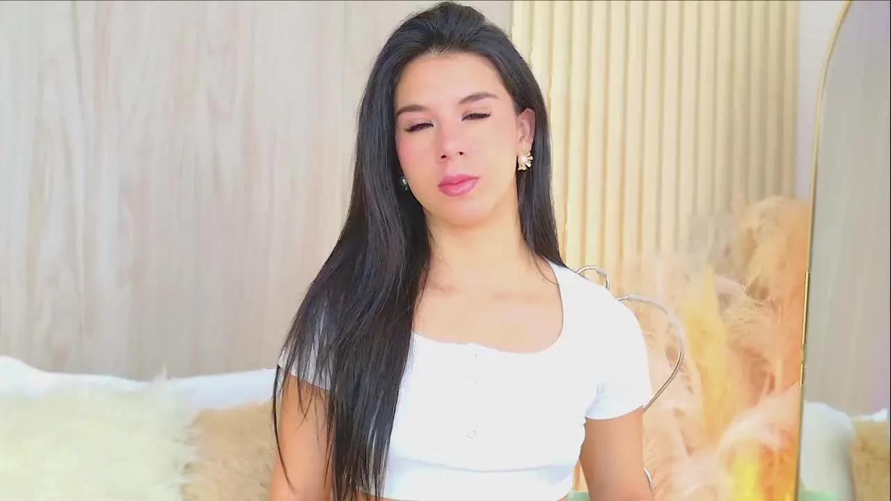 Offline TiffanyCardi on Streamray
