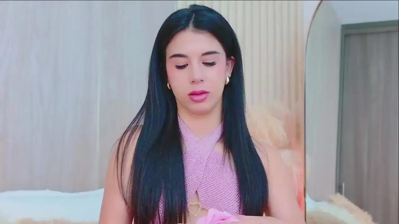 Offline TiffanyCardi on Streamray