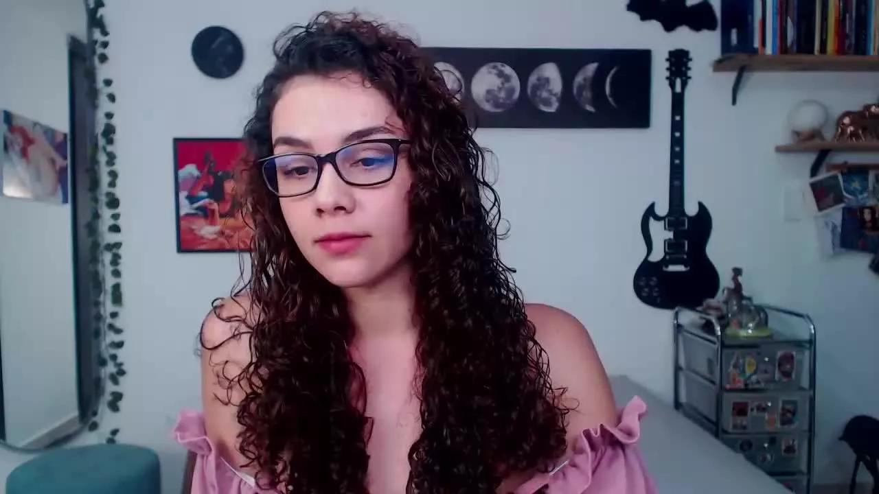 TinnyFoxxy on Streamray 