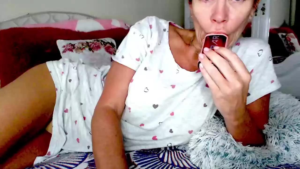 Offline Yes_Maam on Streamray