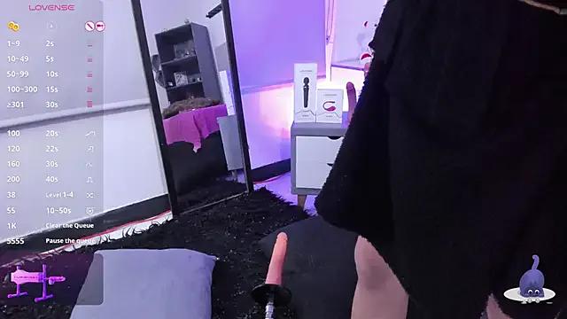 Freechat Almaazz on StripChat