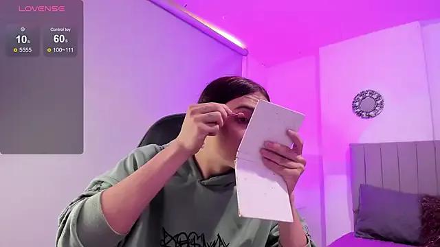 Freechat Almaazz on StripChat