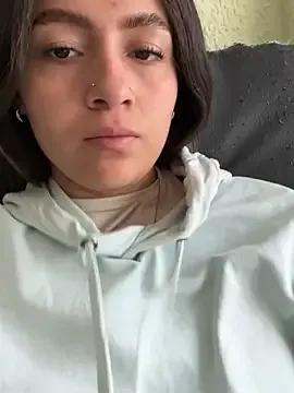 Freechat Alyha_Cortes on StripChat