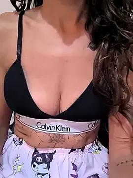 Amani_thewolf on StripChat 