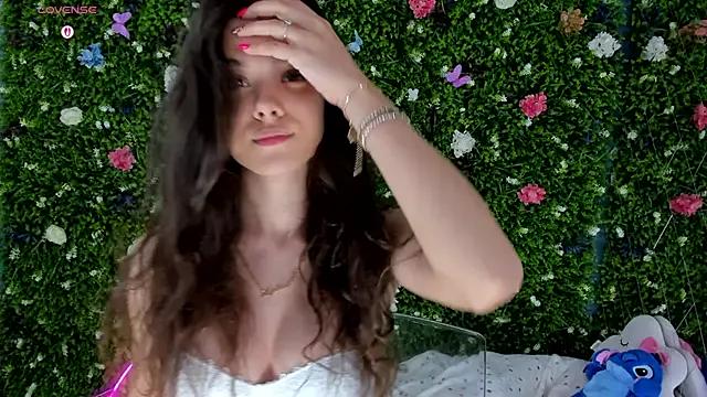 BabyAylin — panties down and rub