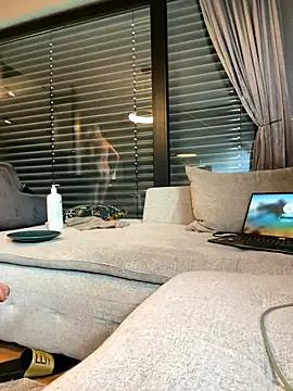 Freechat Bella-Tight on StripChat