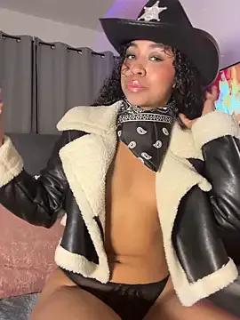 Freechat bella__honey on StripChat