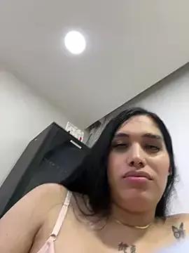 Photos of Bella__Wood from StripChat is Freechat