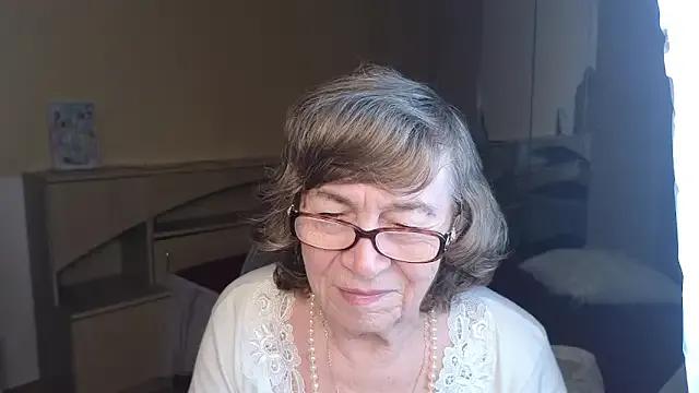 Betty_Brick on StripChat 