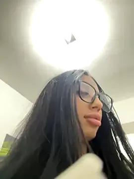 Freechat BlueEyes_BB on StripChat