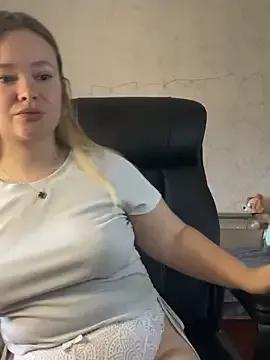 CaramelleSugar_ on StripChat 