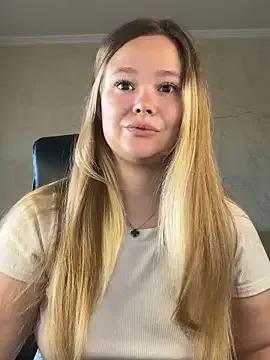 CaramelleSugar_ on StripChat 
