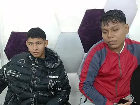 Freechat DaveHottx on StripChat