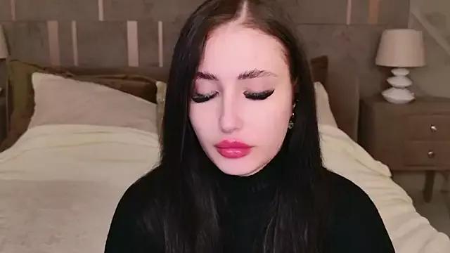EmmaLawrens on StripChat 