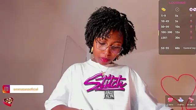 EmmaSanzz_ on StripChat 