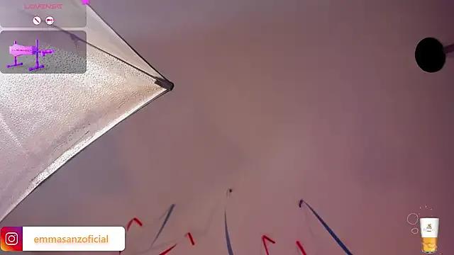 EmmaSanzz_ on StripChat 