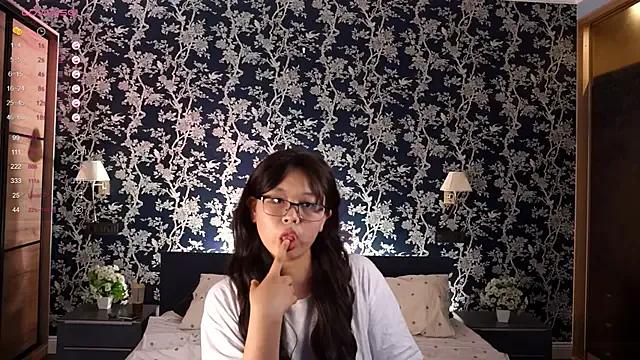 GillianGabriel — Take off my skirt and hard spank ass<3