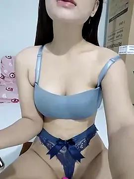 Henie_x — Naked masturbation orgasm squirt right