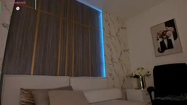 Private IsabellaAllen on StripChat