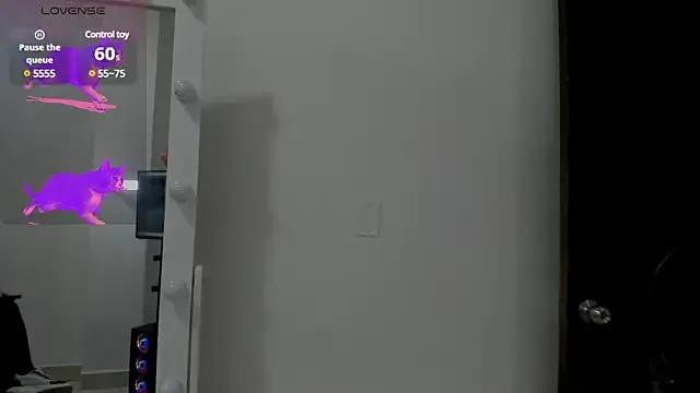 Kiim_777 on StripChat 