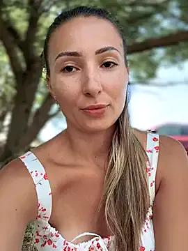 LetsFunKARINA — Naked+Fuck my pussy