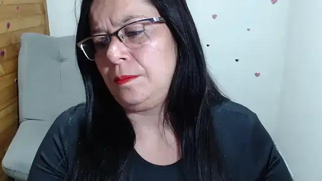 lilisa777 on StripChat 