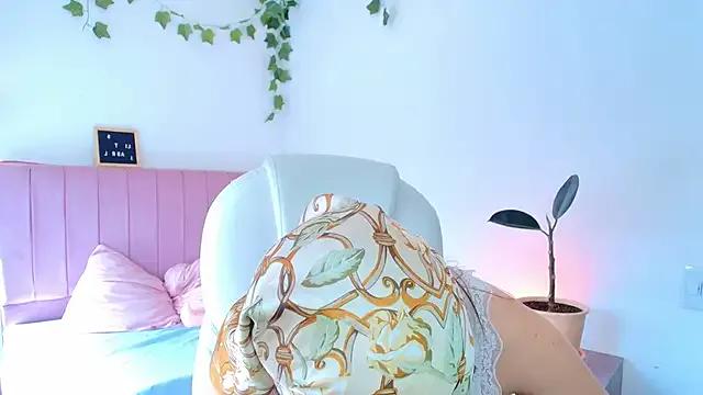 LilithAbril on StripChat 