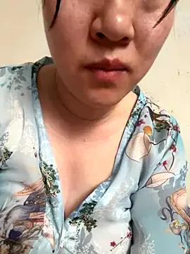 Liqinqin on StripChat 
