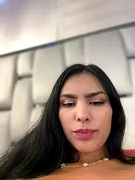 Maddy_Rouse_ — Fingering and  big cum show in te car