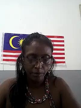 Freechat mamakarma1403 on StripChat
