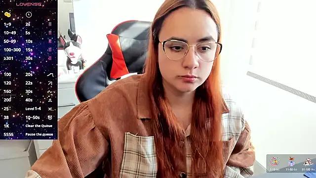 Freechat maryluna95 on StripChat