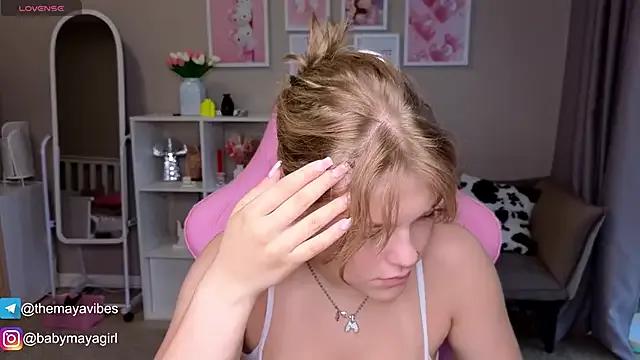 Maya_Rave on StripChat 