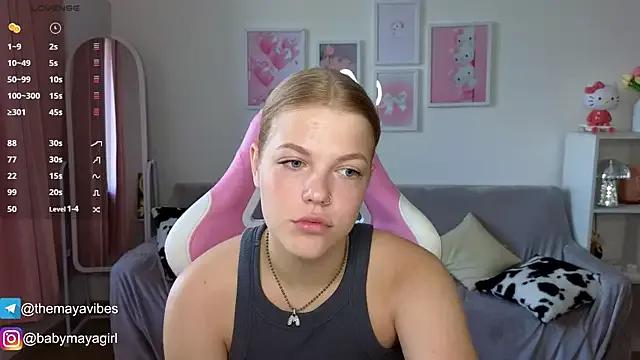 Maya_Rave on StripChat 