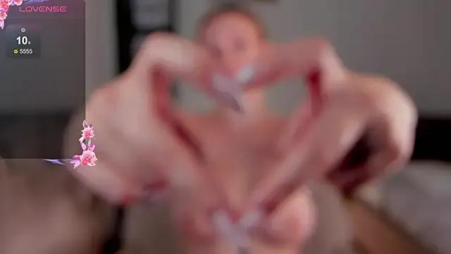 MaydaFoulk — Suck 2 fingers