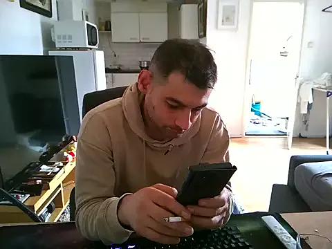 Freechat mihaimichael on StripChat