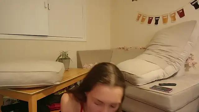 Freechat Milky_flexy_cat on StripChat