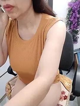 Freechat Mina_luna on StripChat