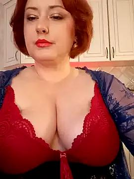 mom4you on StripChat 